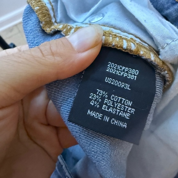 Universal Standard Medium Wash Straight Leg Jeans - Picture 3 of 5